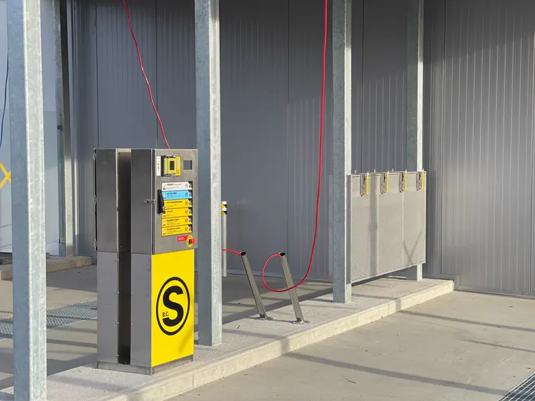 Samoobslužný mycí box ECOCLEAN+ s ovládacím panelem